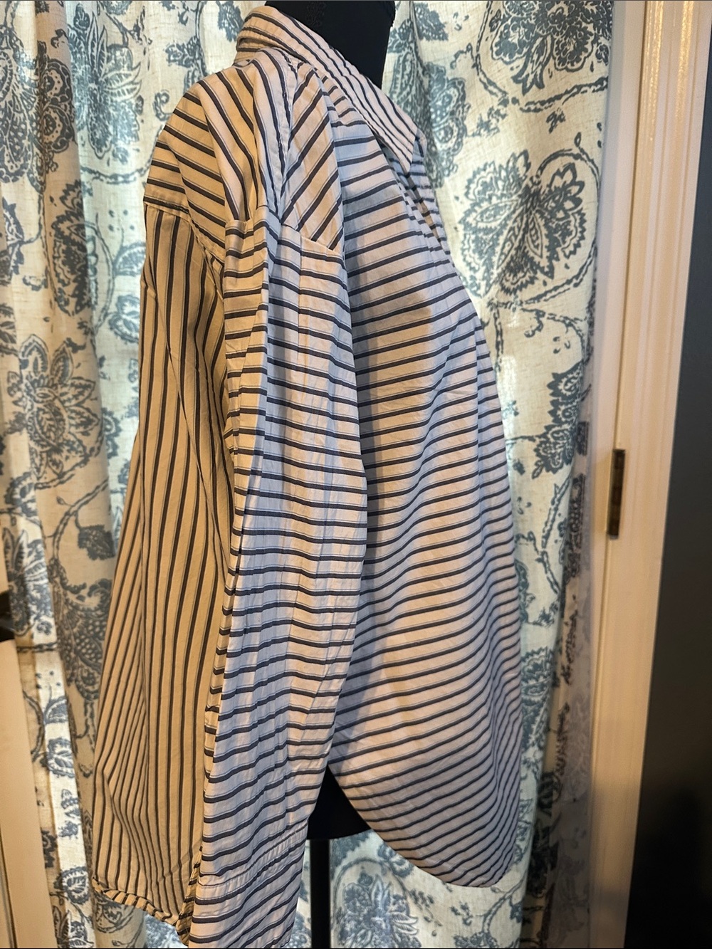 Anthropologie Striped Button-Down Shirt in White and Navy - Picture 5 of 7